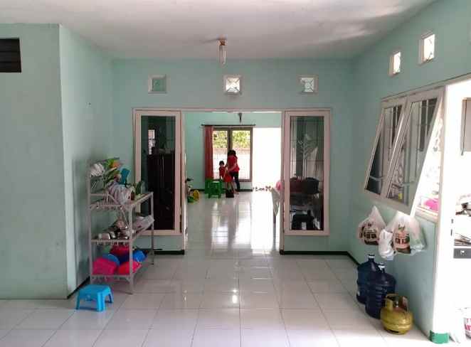 dijual rumah taman pondok indah wiyung