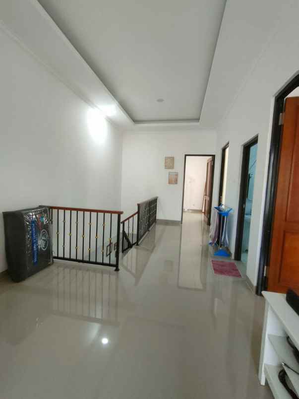 dijual rumah taman udayana sentul city