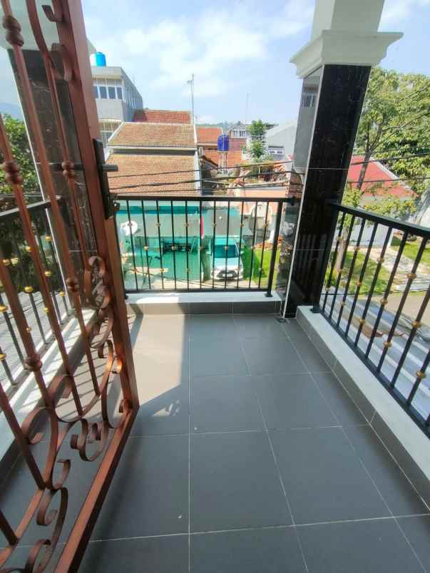 dijual rumah taman udayana sentul city