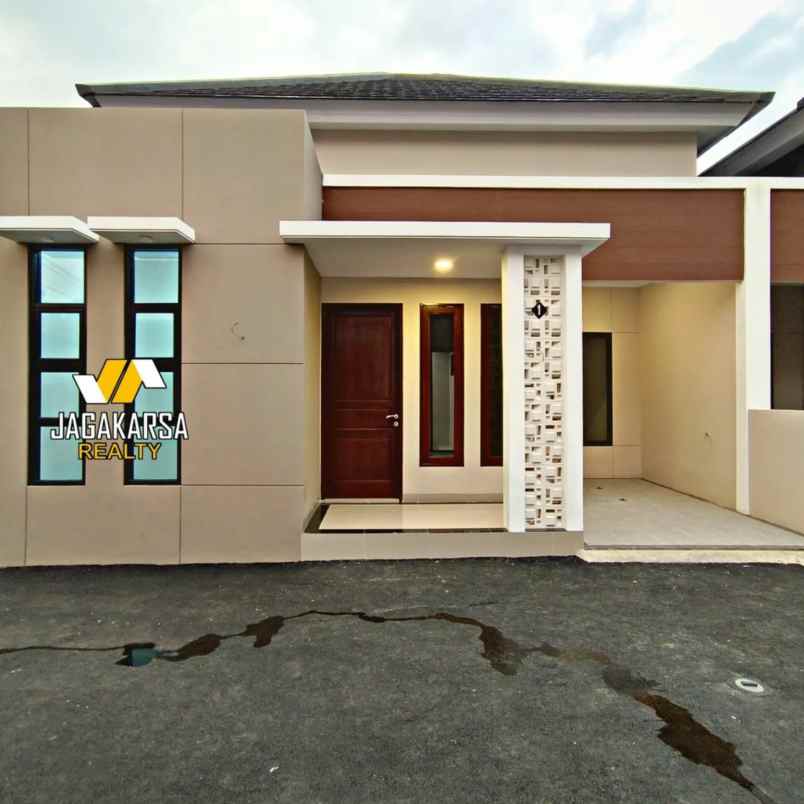 dijual rumah tanah baru