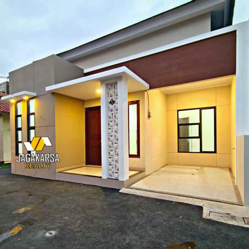 dijual rumah tanah baru