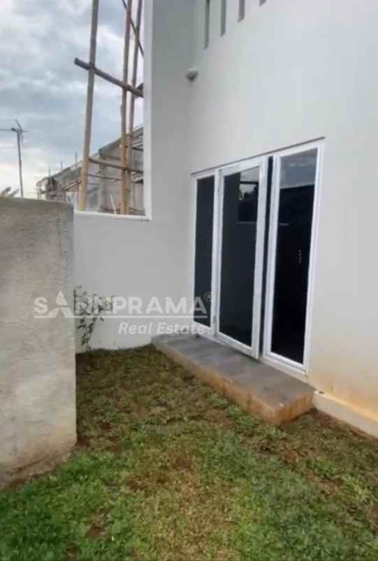 dijual rumah tanah baru