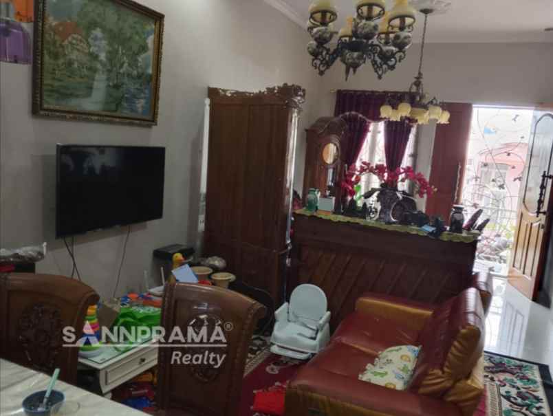 dijual rumah tanah baru beji depok