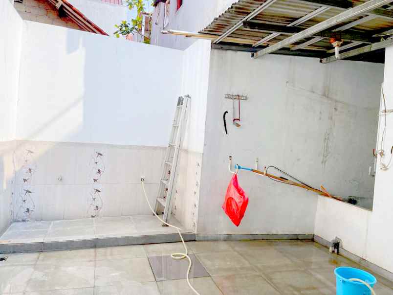 dijual rumah tanjung barat tb simatupang