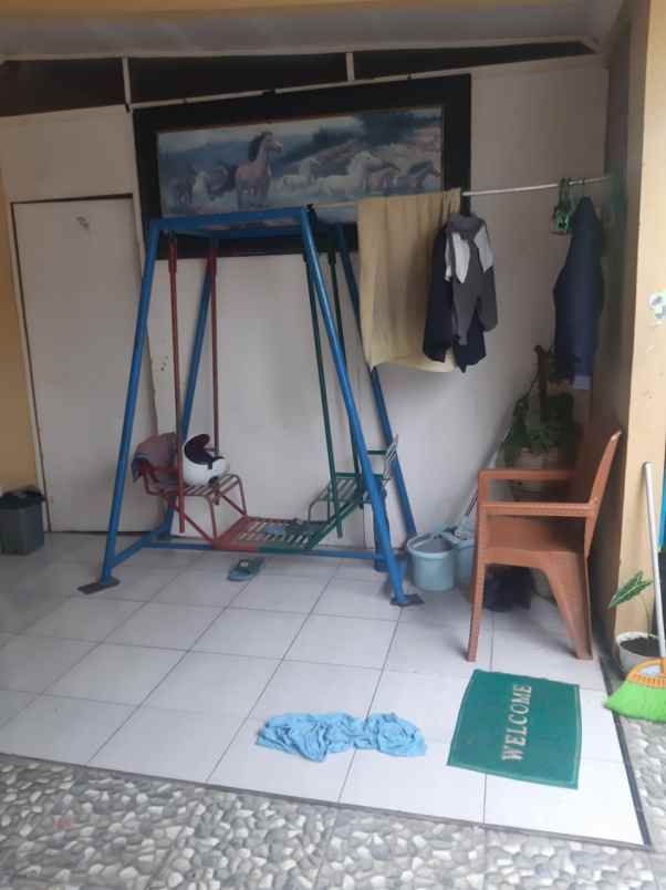 dijual rumah tembalang