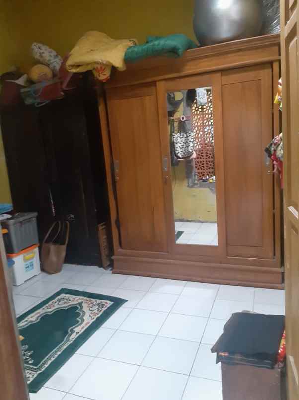 dijual rumah tembalang