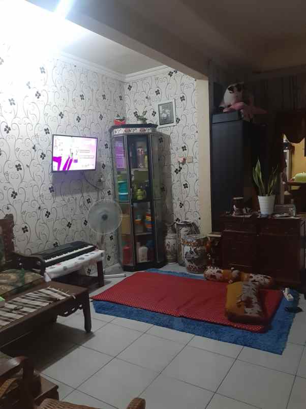 dijual rumah tembalang