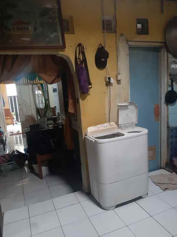 dijual rumah tembalang