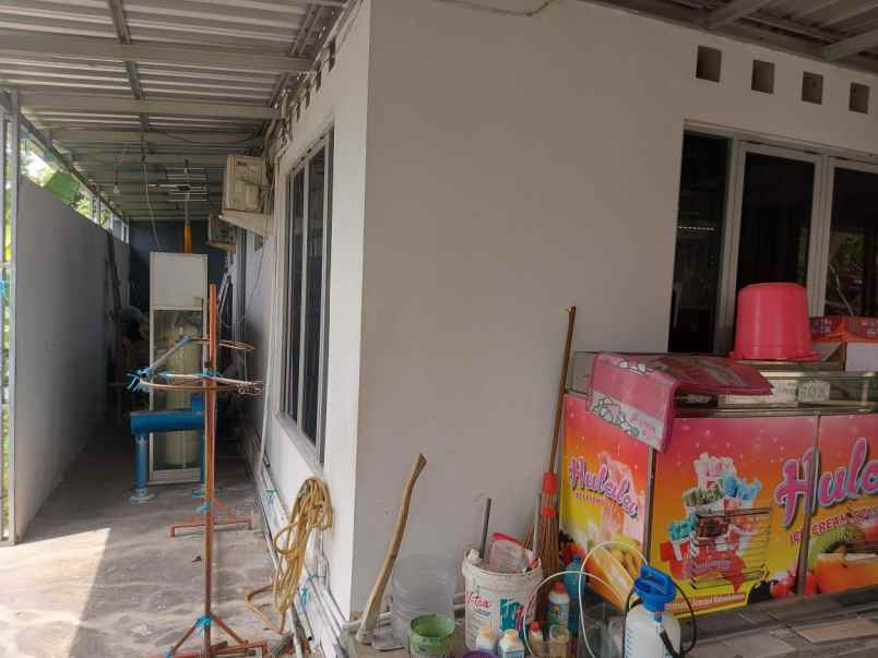 dijual rumah tembalang