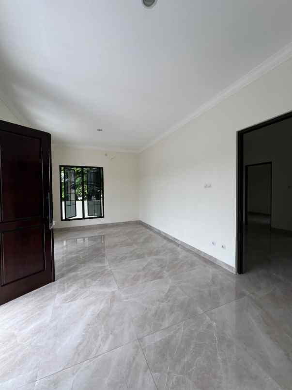 dijual rumah the icon bsd city