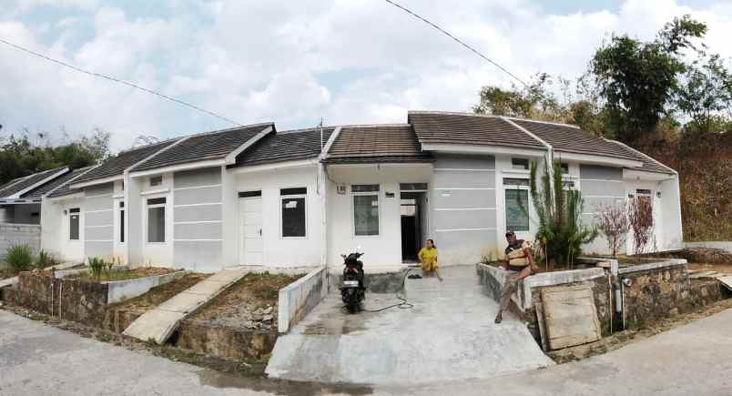 dijual rumah the valley of esma