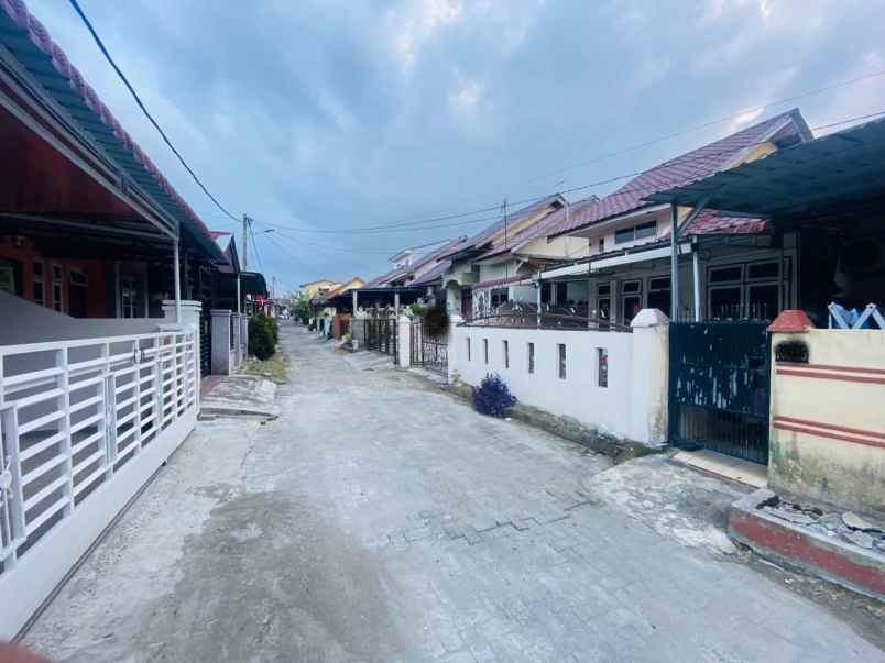 dijual rumah tinggal 1 lantai medan amplas