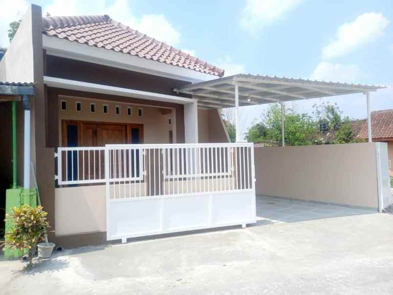 dijual rumah tundan purwomartani kec