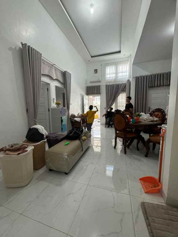 dijual rumah type 60 di arifin ahmad kota pekanbaru