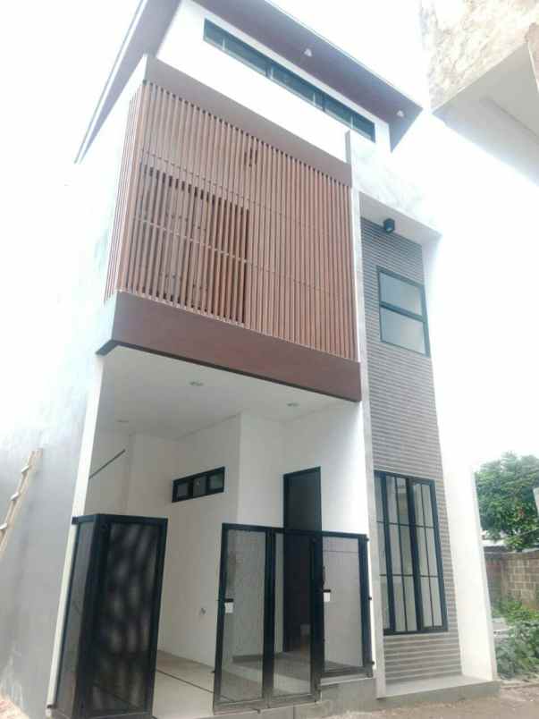 dijual rumah utan kayu