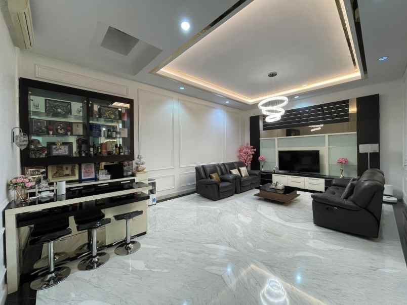 dijual rumah villa artha gading kelapa