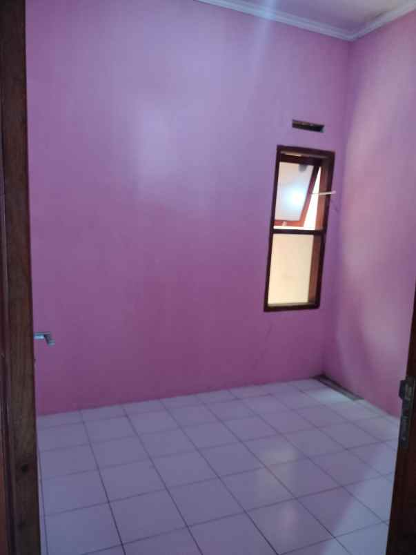 dijual rumah villa cilame regency