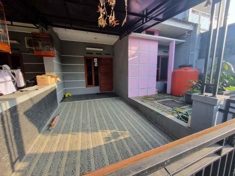 dijual rumah villa cilame regency