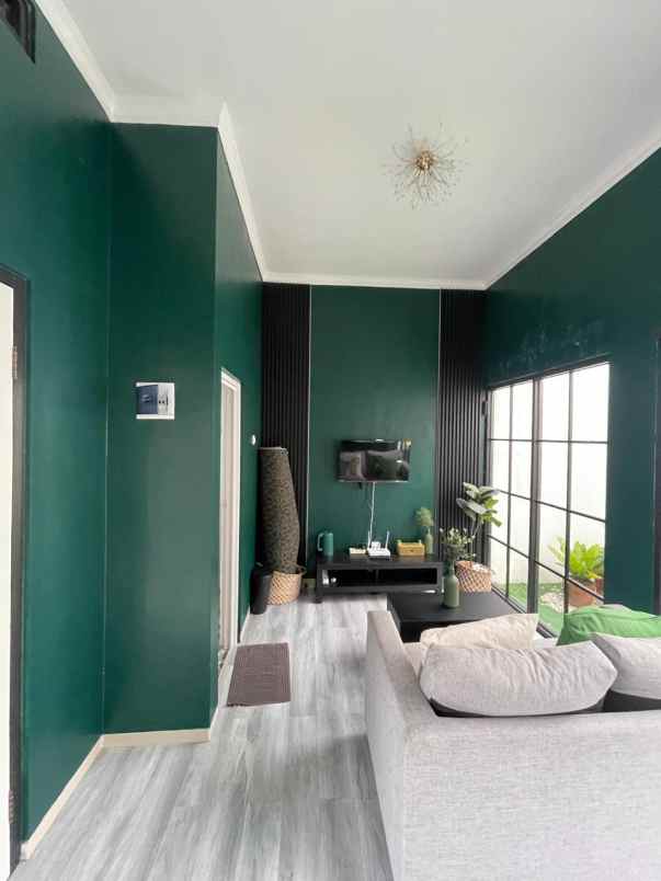 dijual rumah villa kota batu malang