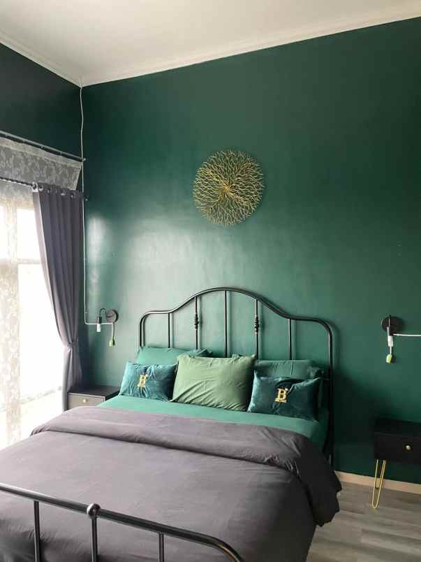 dijual rumah villa kota batu malang