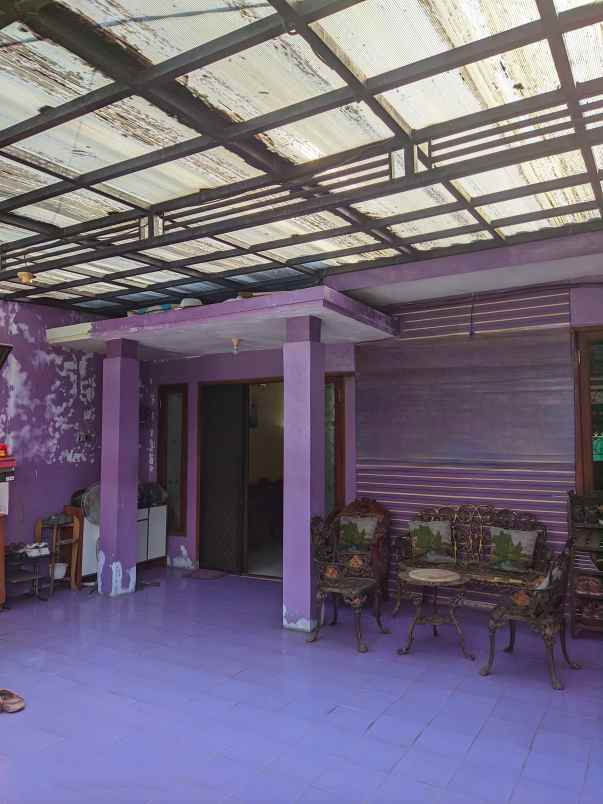 dijual rumah wisma lidah kulon