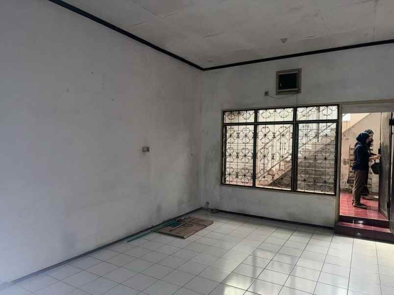 dijual rumah wisma permai