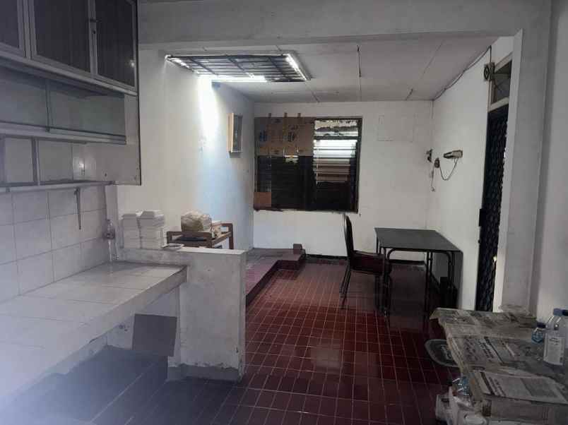 dijual rumah wisma permai