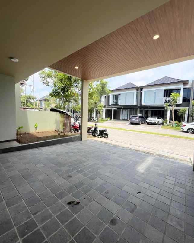 dijual rumah woodland citraland