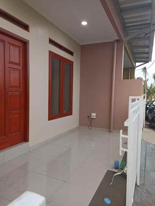 dijual rumahi baru cihanjuang cimahi