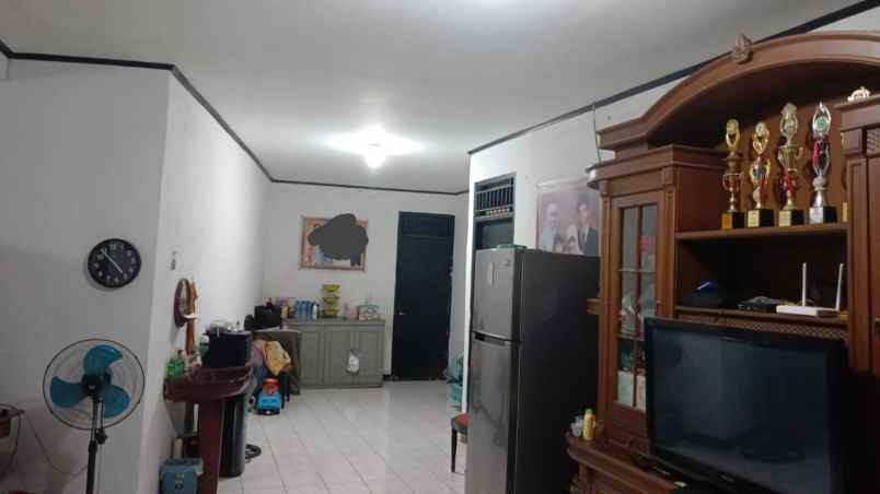 dijual segera rumah siap huni di sawangan depok