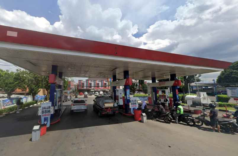 dijual spbu cipayung jakarta timur selalu ramai