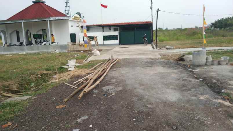 dijual tanah jalan desa srijaya