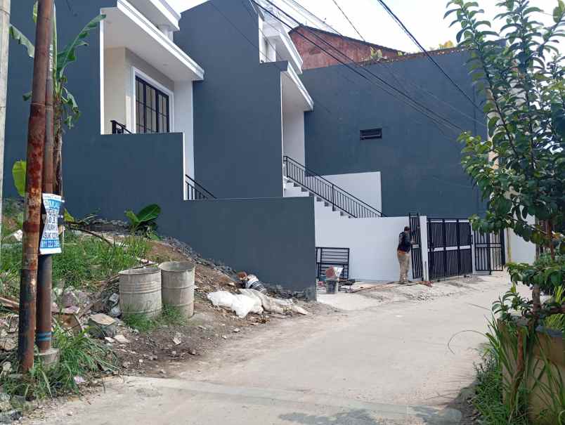 dijual tanah jalan sariwangi
