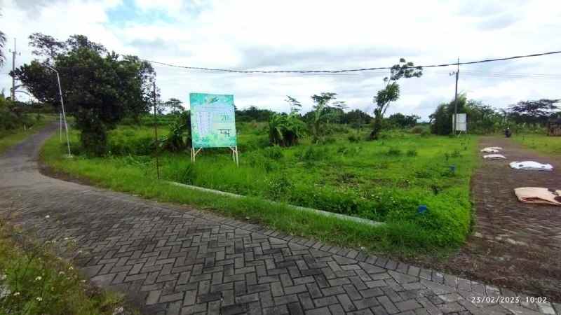 dijual tanah kemuning sumbersuko kec