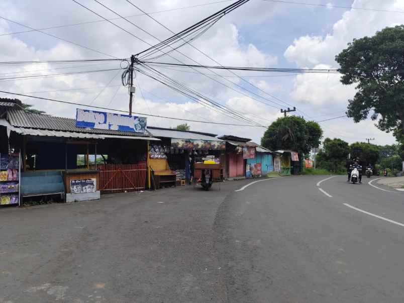 dijual tanah poros jalan abdul gani atas