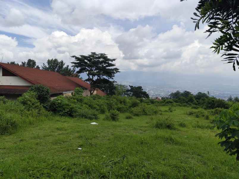 dijual tanah poros jalan abdul gani atas