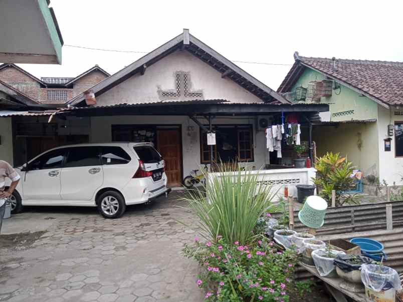 dijual tanah pugeran maguwoharjo depok