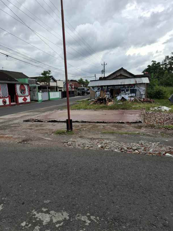 dijual tanah sanggrahan maguwoharjo