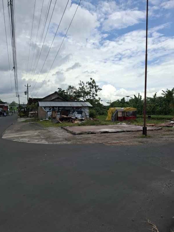 dijual tanah sanggrahan maguwoharjo