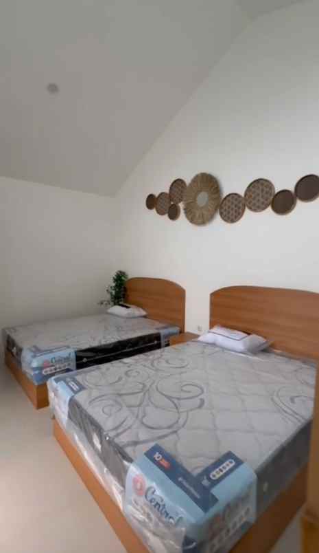 dijual unit villa oasis montana 2