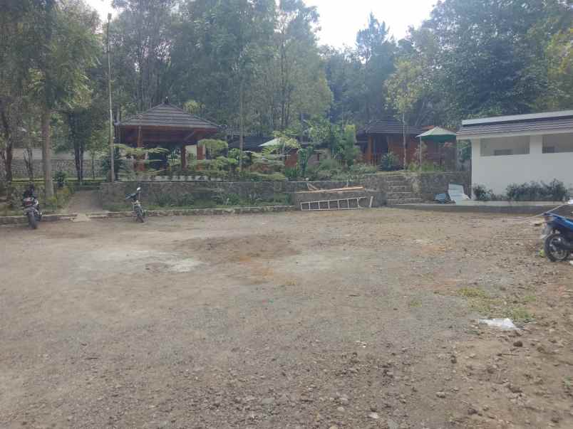 dijual villa bisa buat di sewakan atau buat pribadi