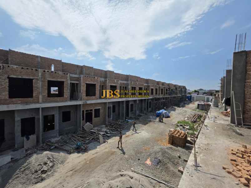 dijual villa de castillo residence