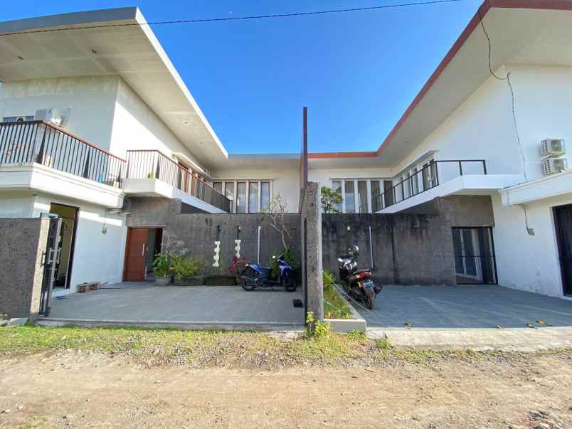 dijual villa jalan berawa canggu kuta