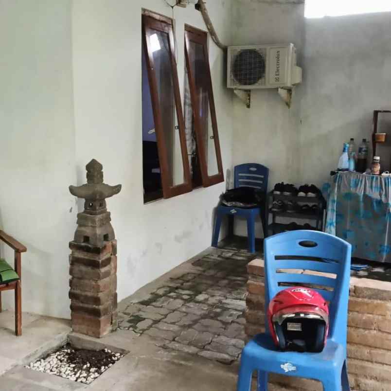 dijual villa jl kaliurang km 10