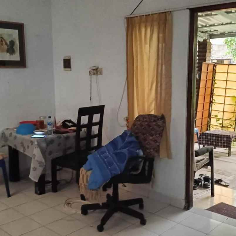 dijual villa jl kaliurang km 10