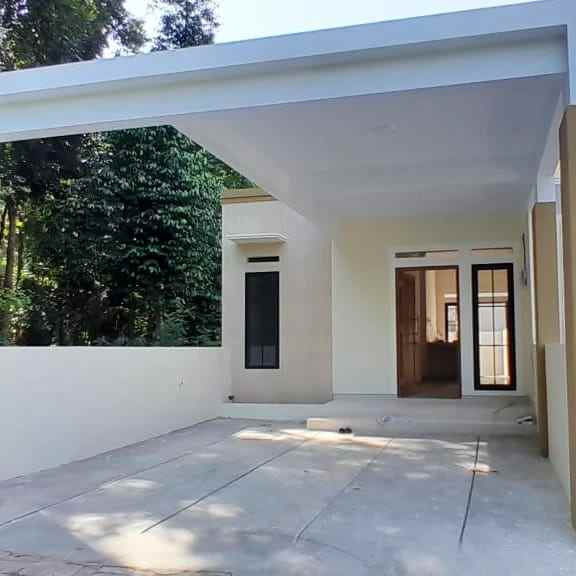 dijual villa jl kaliurang km 13