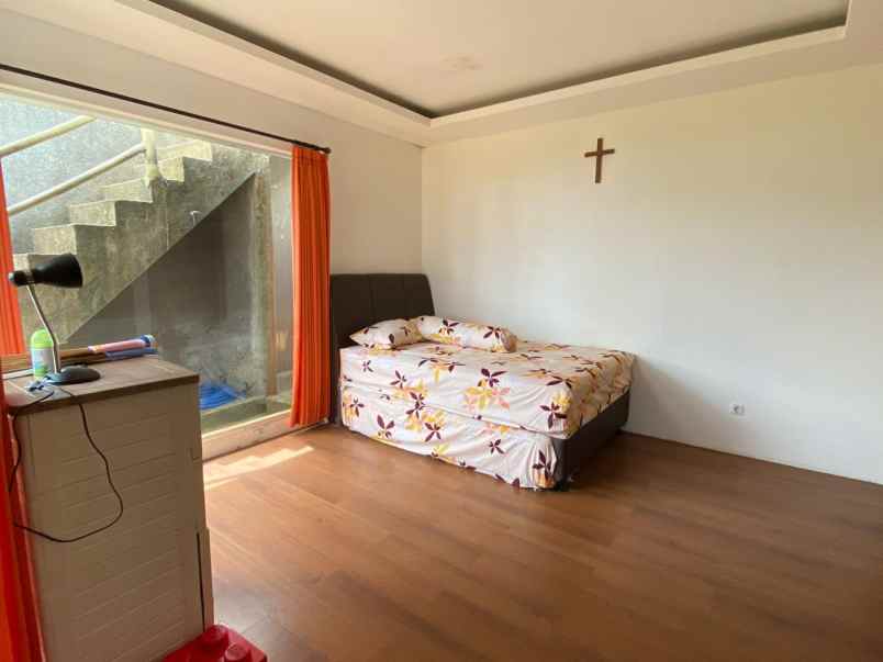 dijual villa jl raya pancasari batunya