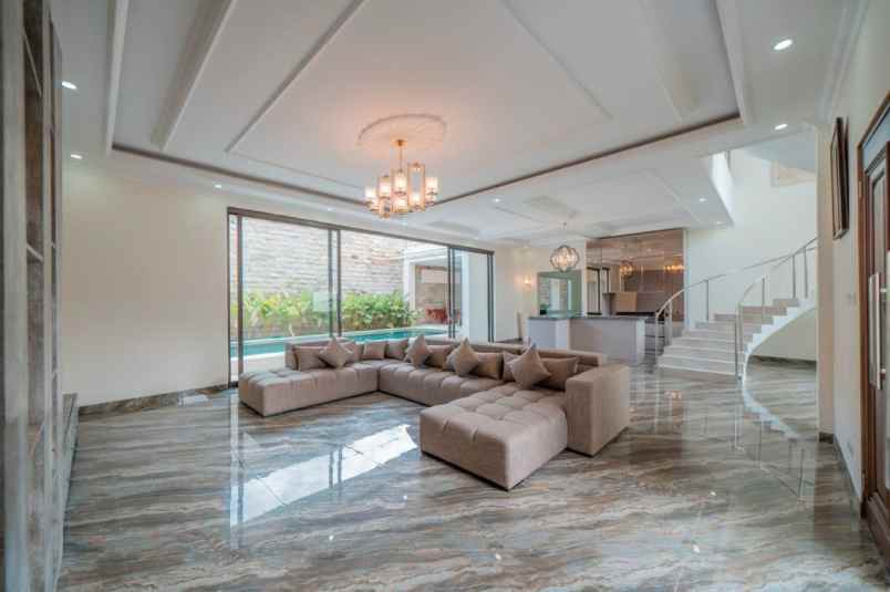 dijual villa jl raya uluwatu pecatu