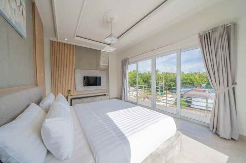 dijual villa jl raya uluwatu pecatu