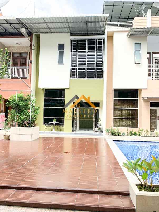 dijual villa kompek nusa dua residence